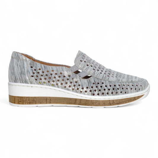 Cassini Monkey - Metal Pond