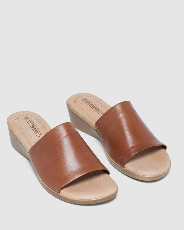 Hush Puppies Coco - Tan